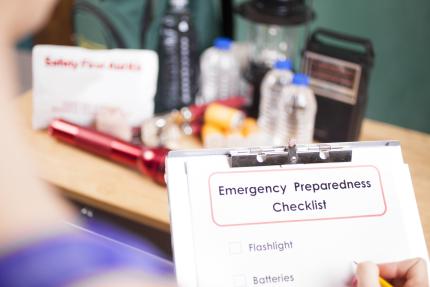 emergency preparedness checklist and natural disaster supplies