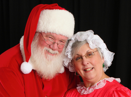 Santa Charles Wolber and Mrs. Claus