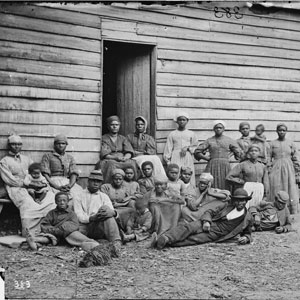 Group of "contrabands," Cumberland Landing, Va., 1862  (Library of Congress Civil War Photographs)