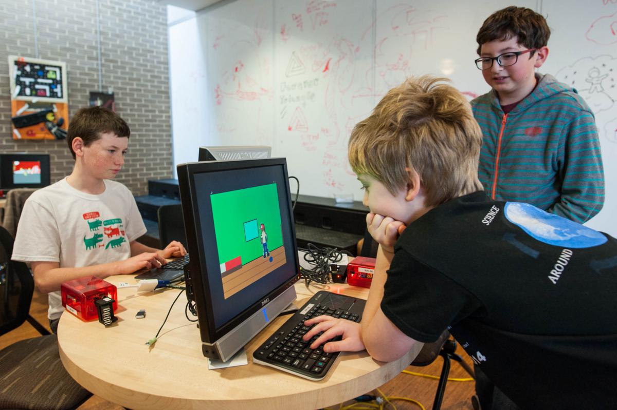 Discovering Tech Wonders: Kids Coding Exploration