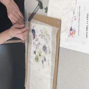 Hammer flower dyeing in progress